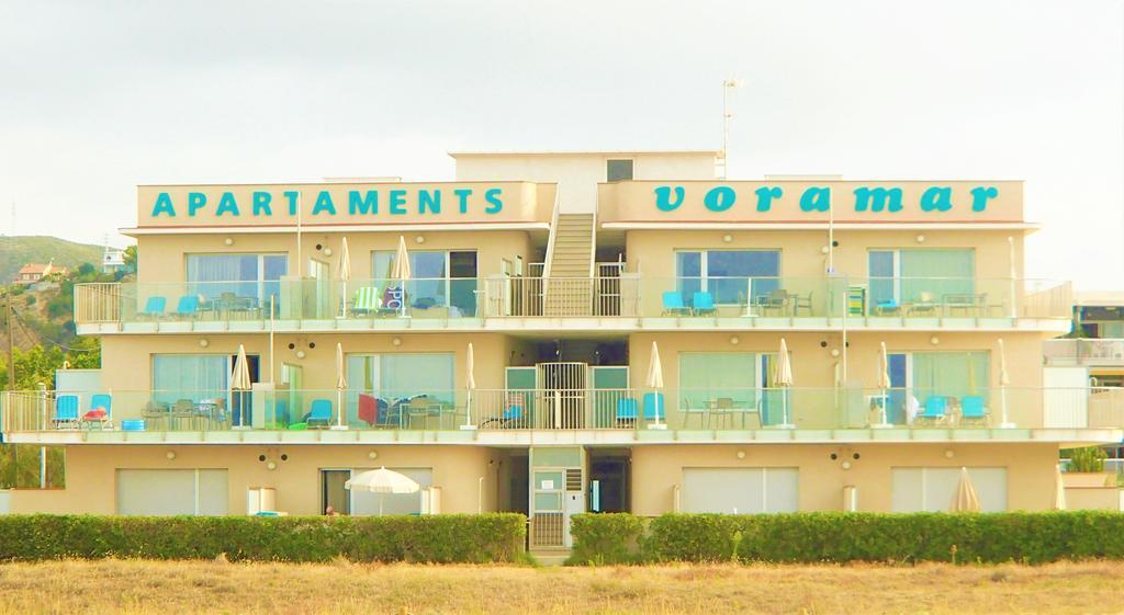 Apartamentos Voramar 卡斯特尔德费尔斯 外观 照片